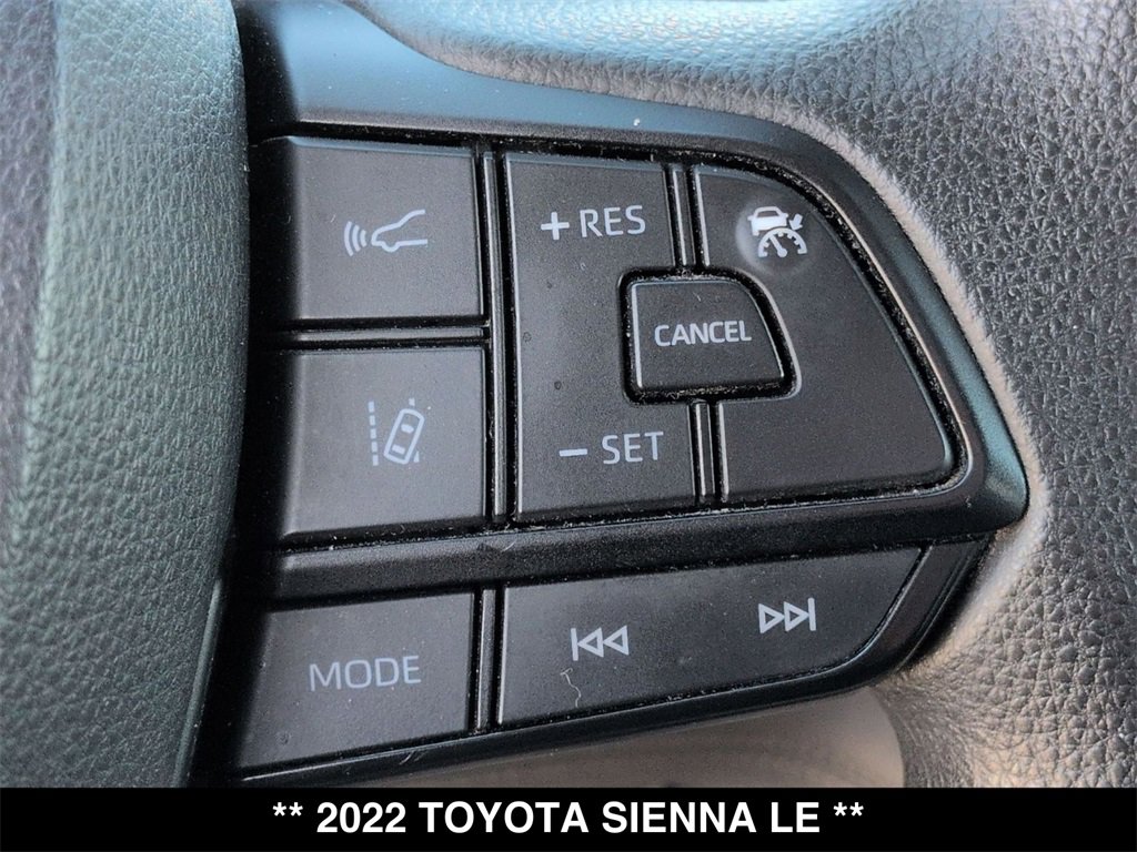 Used 2022 Toyota Sienna LE image 8