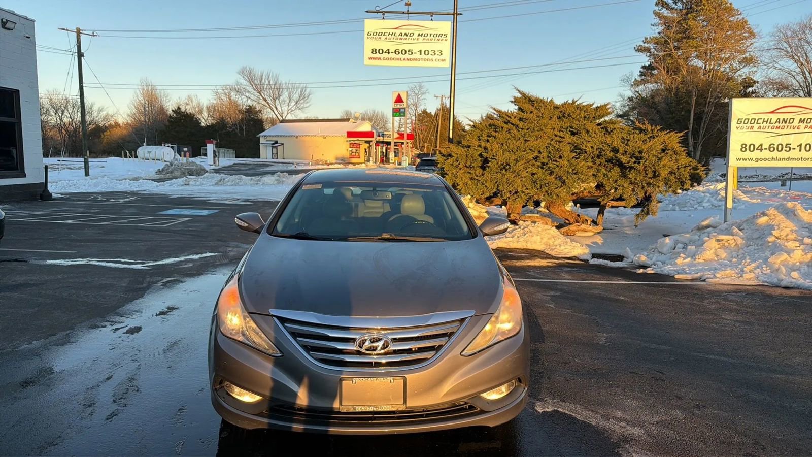 Used 2014 Hyundai Sonata SE image 2