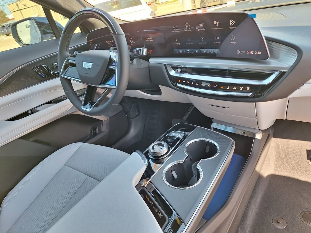 New 2026 Cadillac Lyriq Premium Sport w/ LPO, ONYX Package image 25