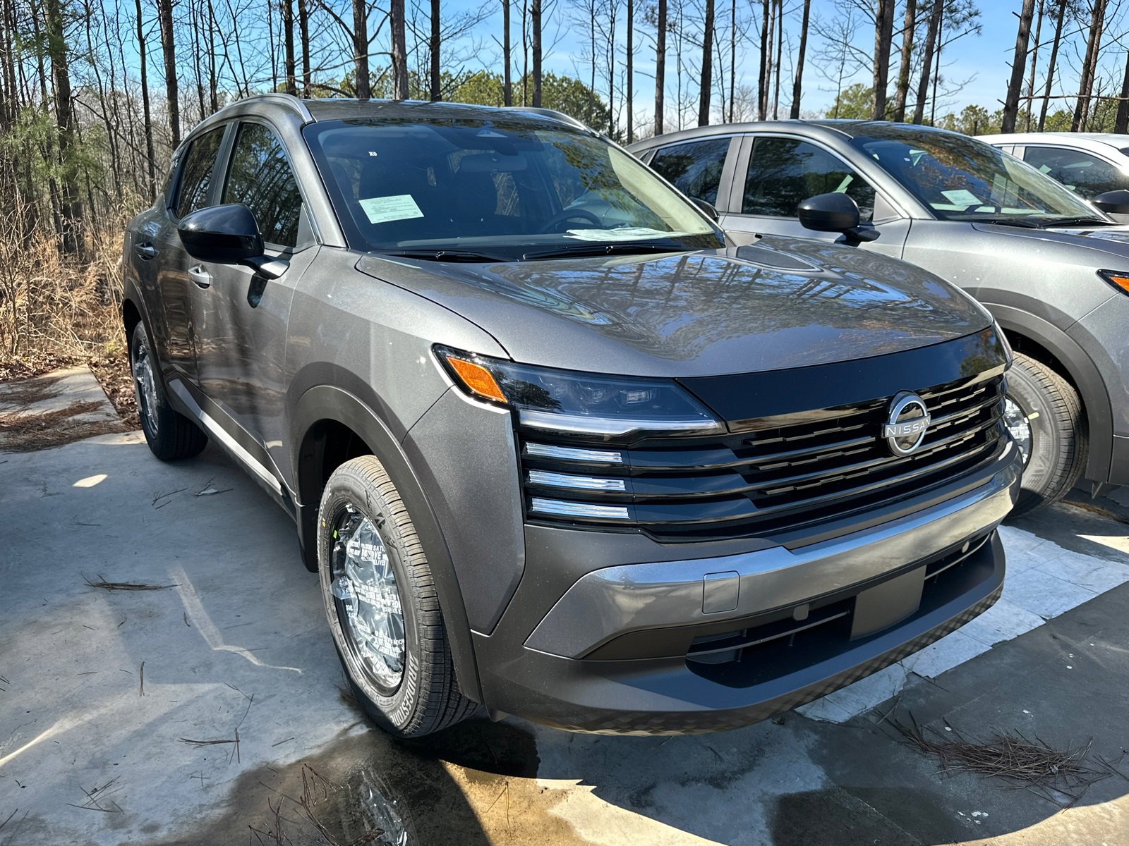 New 2026 Nissan Kicks SV w/ SV Premium Package image 3