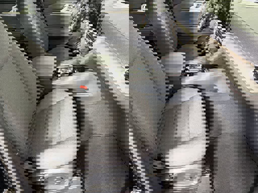 Used 2025 Ford Explorer Active image 21