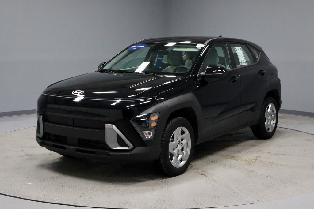 Certified 2024 Hyundai Kona SE image 7