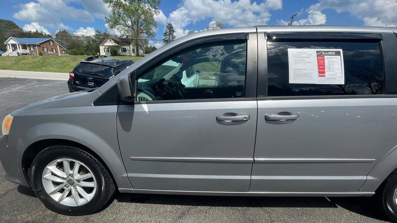 Used 2014 Dodge Grand Caravan SXT image 3