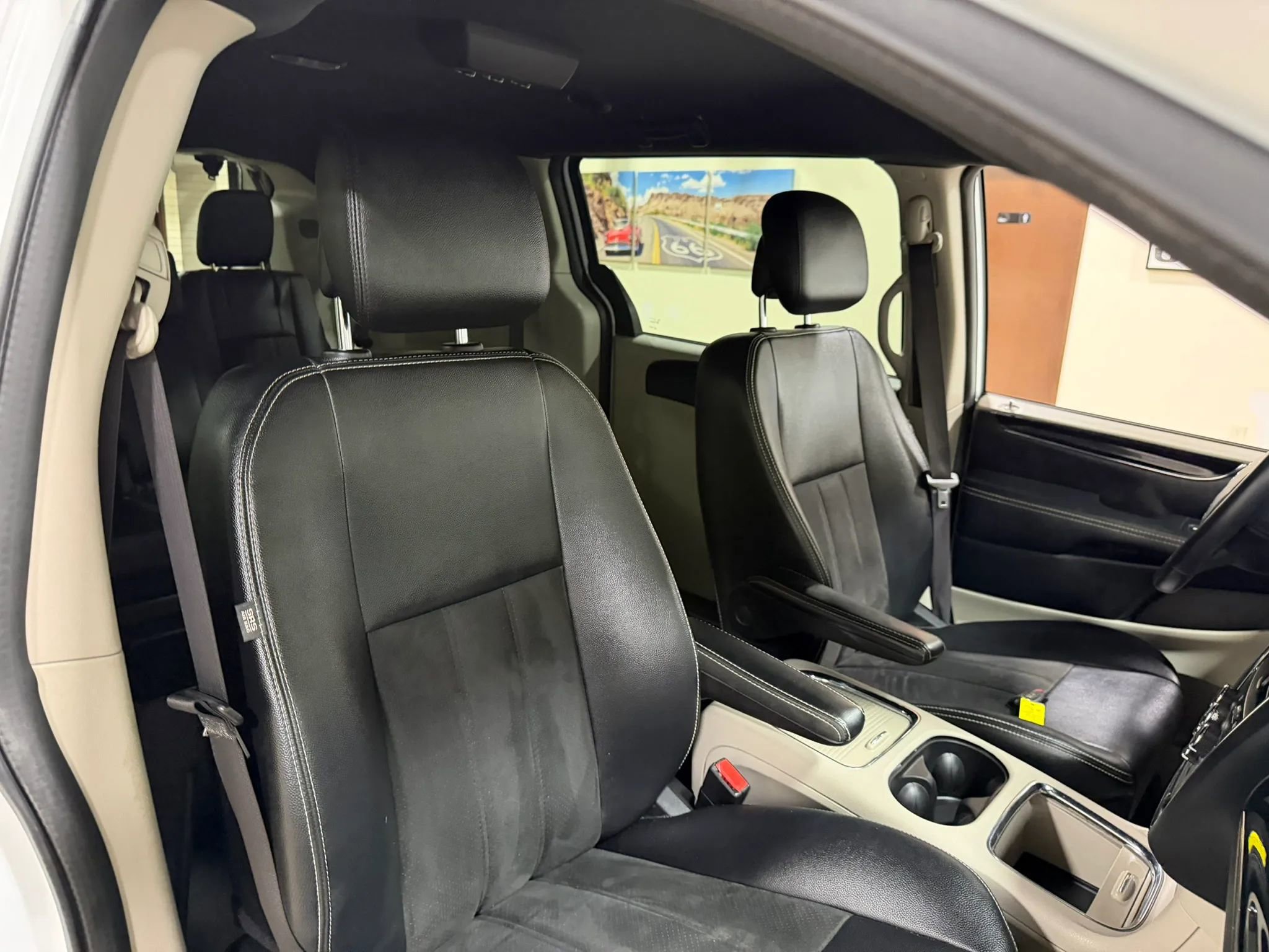 Used 2019 Dodge Grand Caravan SXT FWD image 29