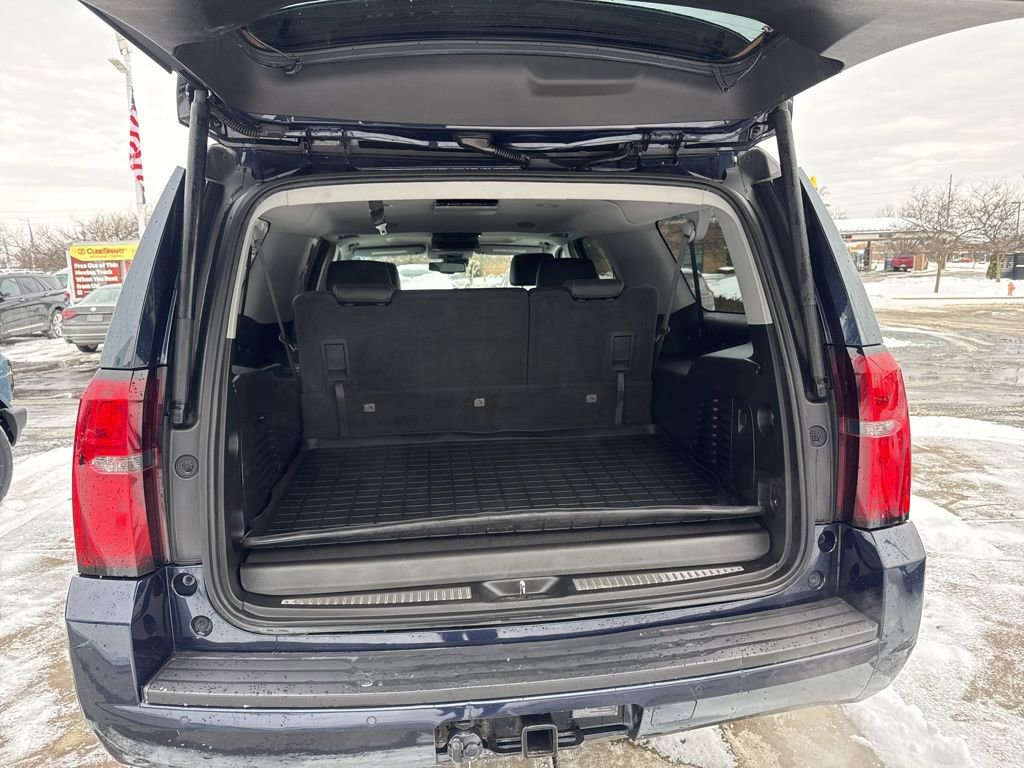 Used 2018 Chevrolet Suburban LT image 44
