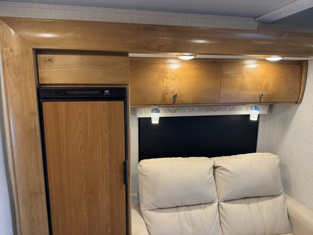 Used 2018 Mercedes-Benz Sprinter 3500 image 54