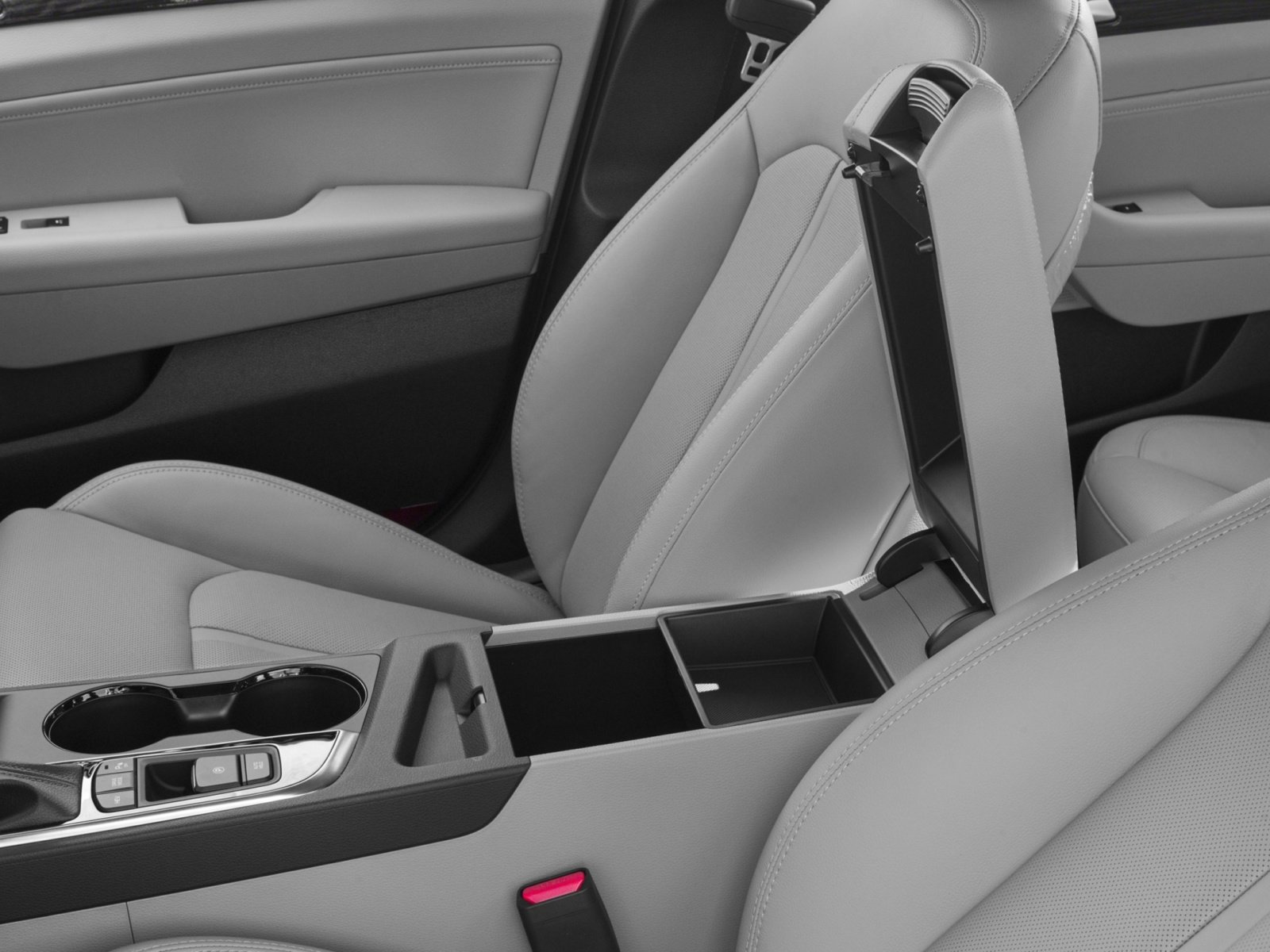 Used 2016 Hyundai Sonata Plug-In Hybrid FWD image 12