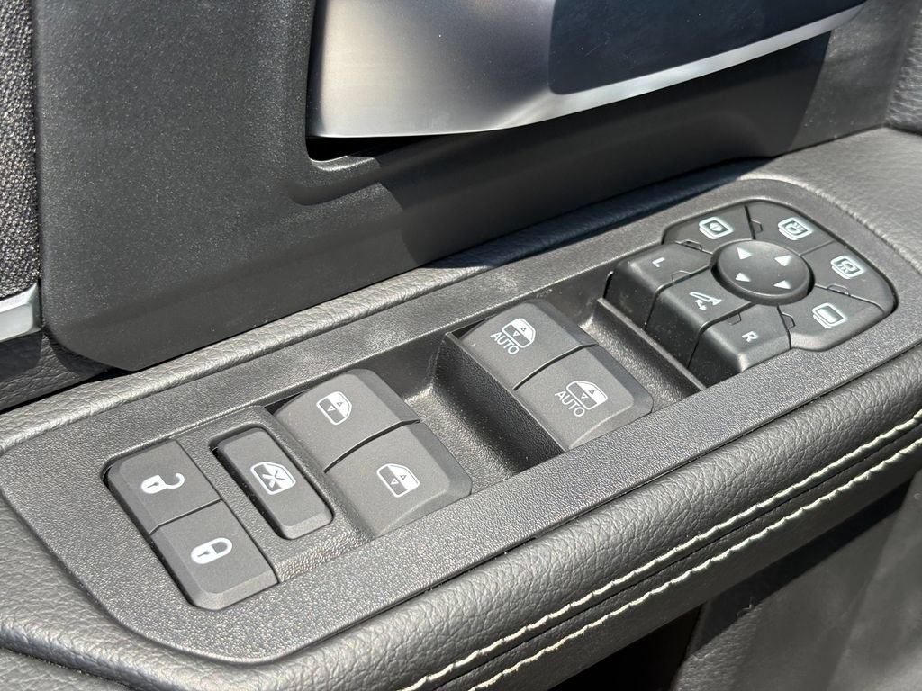 New 2026 RAM 3500 Lone Star AWD/4WD image 24