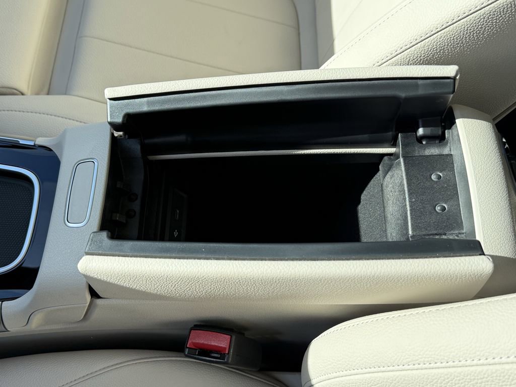 Certified 2025 Mercedes-Benz GLB 250 4MATIC image 30