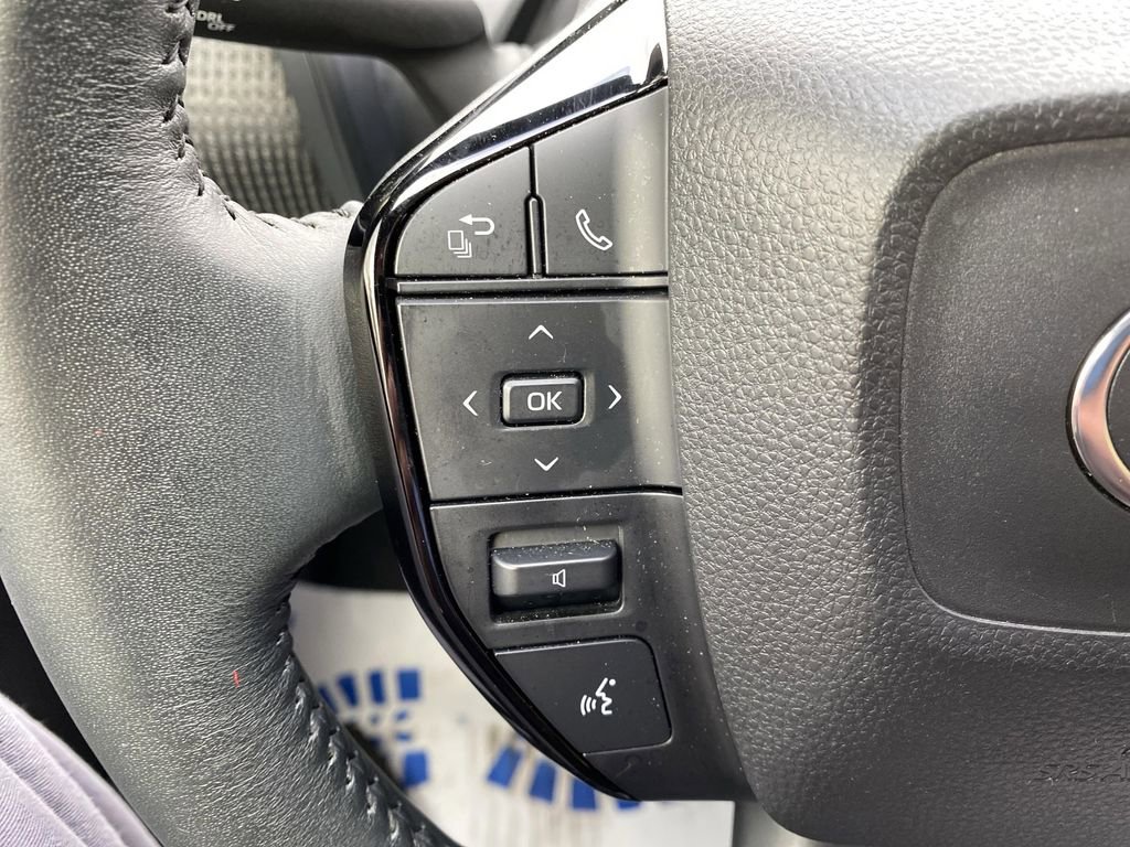 Used 2024 Toyota bZ4X XLE image 33