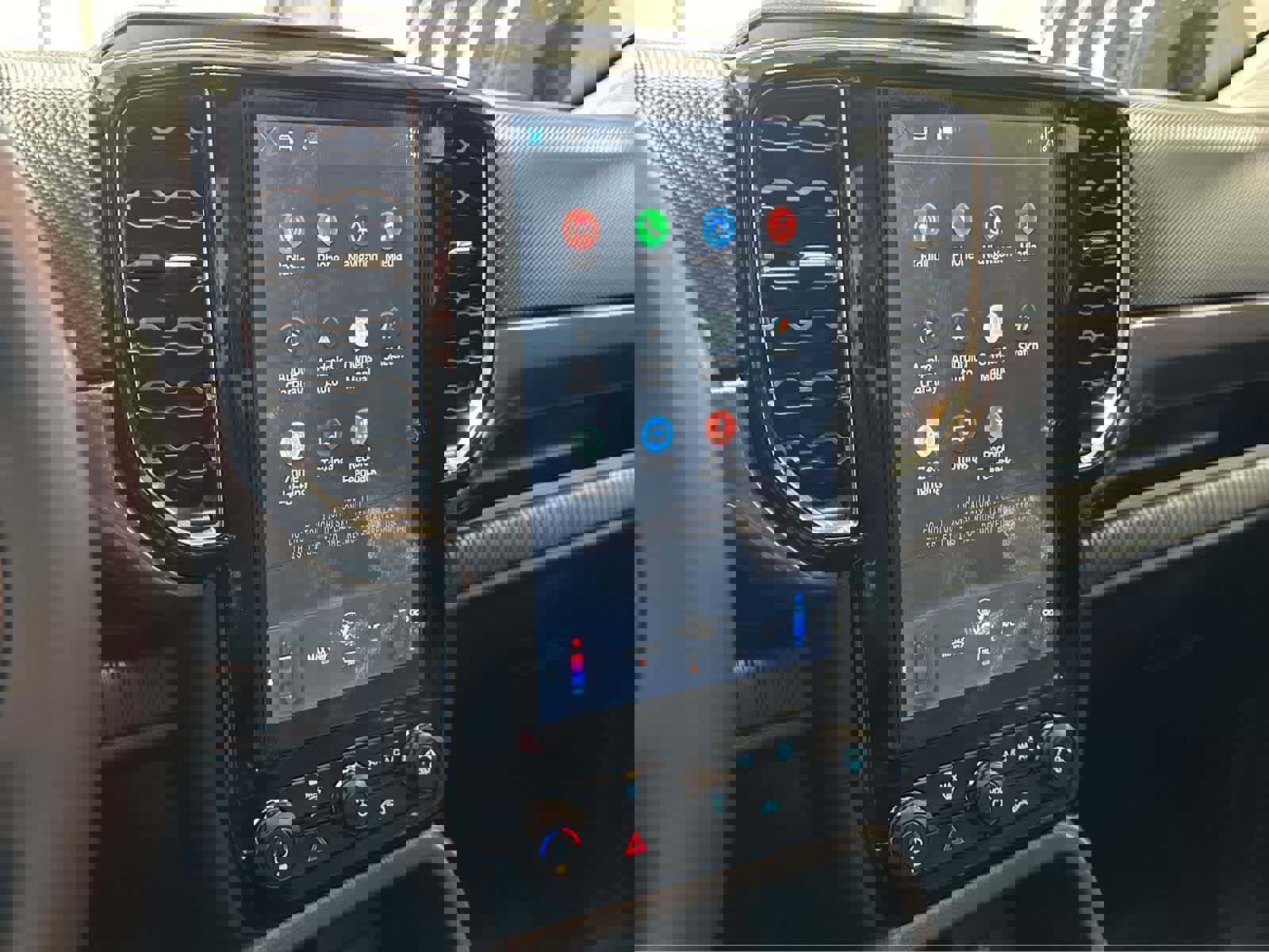 New 2025 Ford Ranger XLT w/ Black Appearance Package image 29