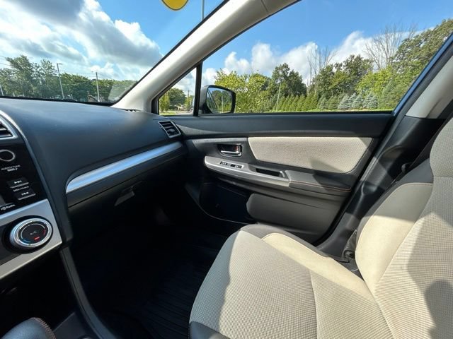 Used 2016 Subaru Crosstrek 2.0i Premium w/ Moonroof Package AWD/4WD image 29