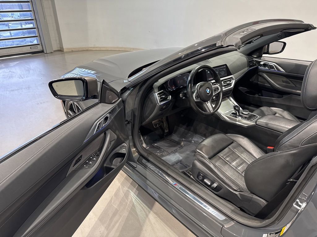 Used 2021 BMW M440i Convertible w/ Premium Package image 9