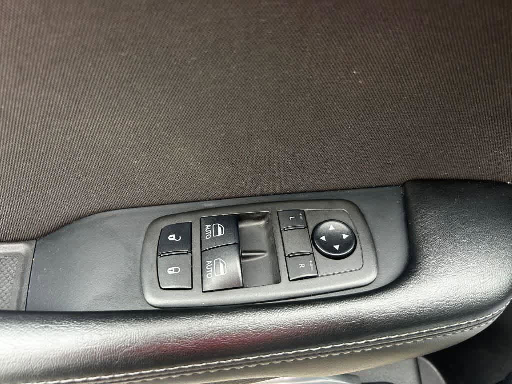 Used 2021 Dodge Challenger R/T RWD image 7