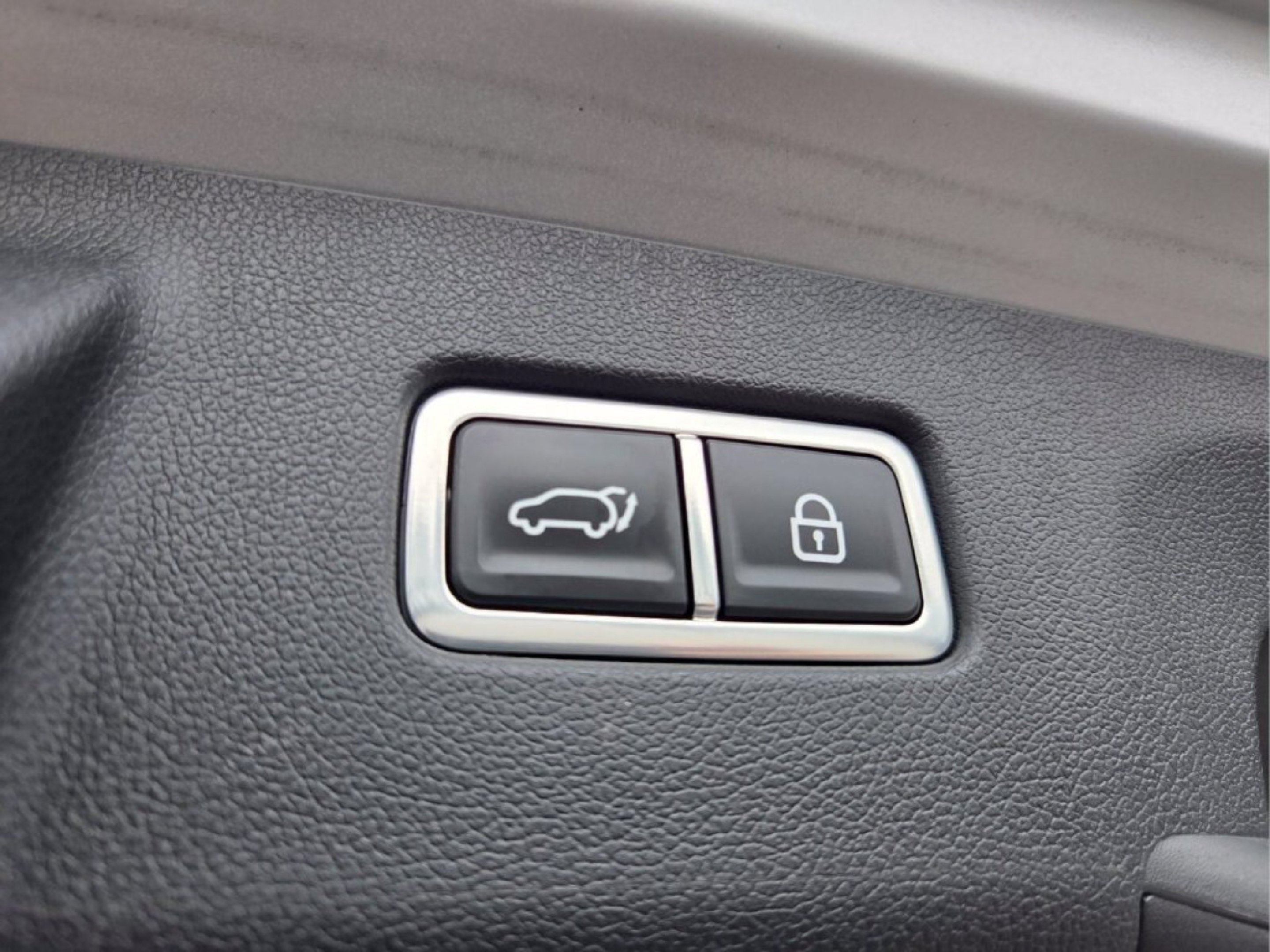 Certified 2022 Kia Sorento X-Line EX AWD/4WD image 16