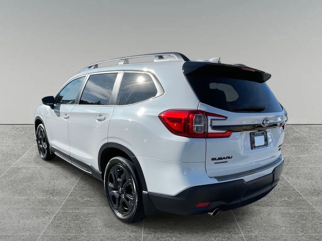 Used 2025 Subaru Ascent Bronze Edition w/ Onyx Package image 3