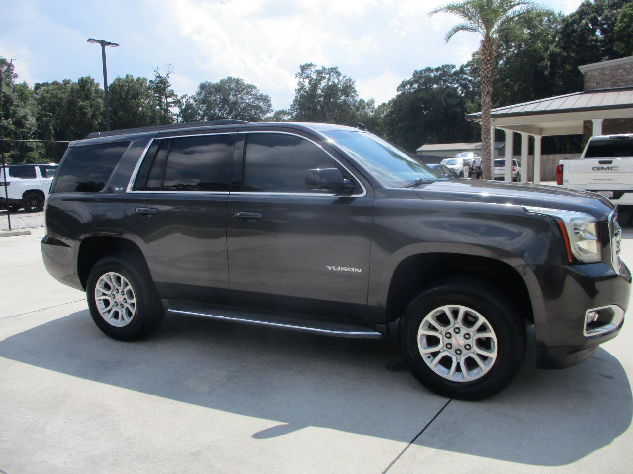 Used 2015 GMC Yukon SLT w/ HD Trailering Package RWD image 10