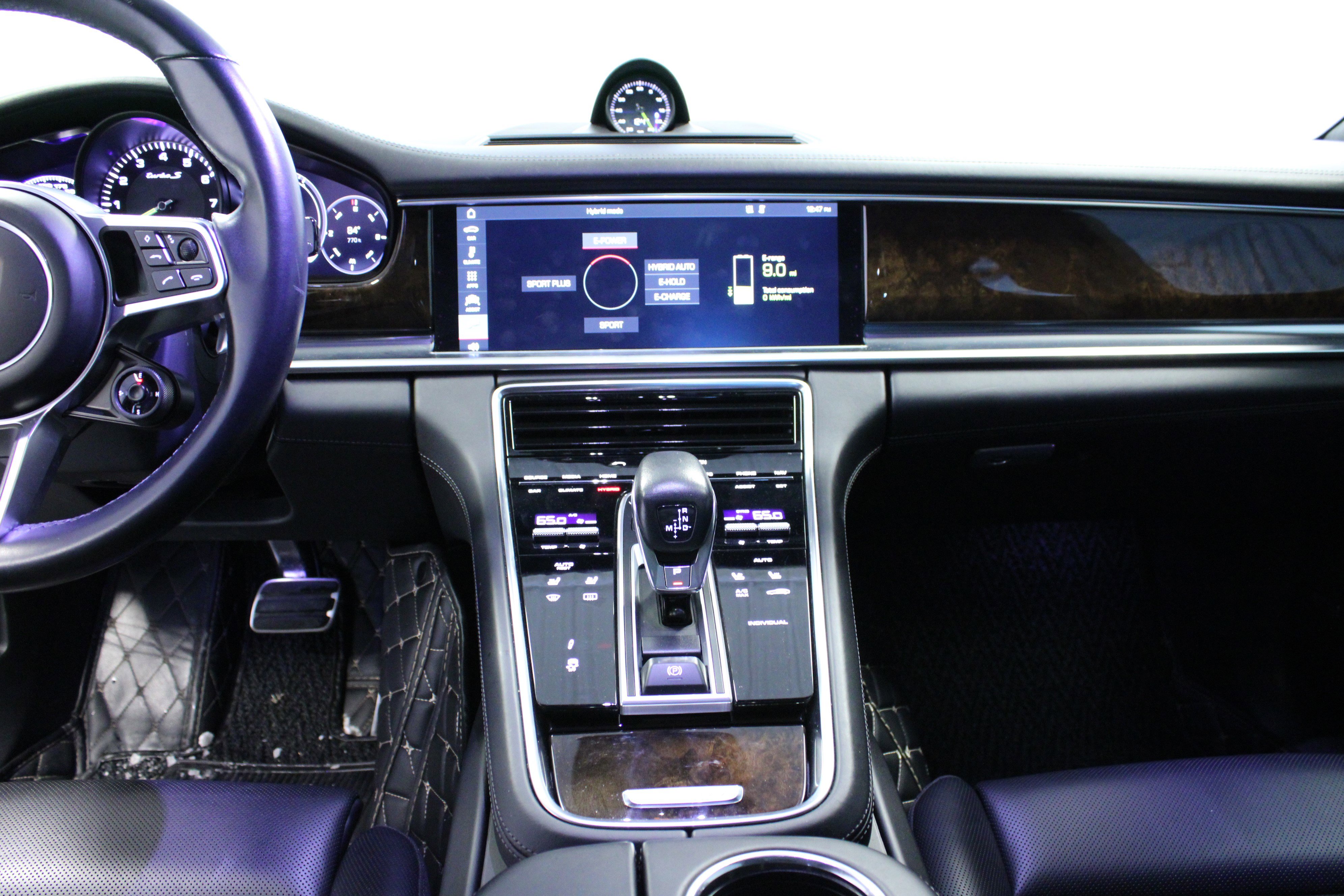 Used 2018 Porsche Panamera Turbo S image 18