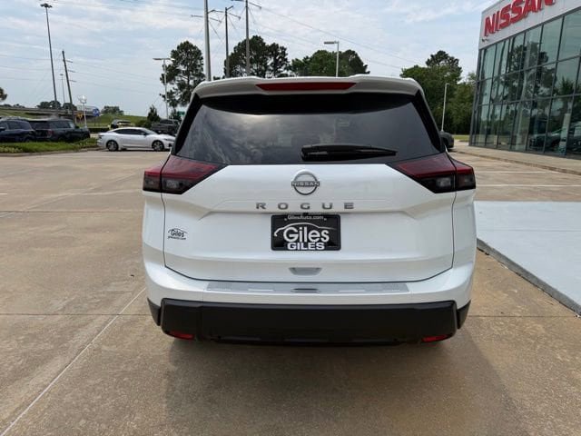 New 2026 Nissan Rogue SV FWD image 4