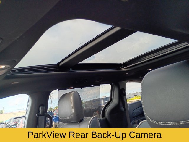 Used 2026 Chrysler Pacifica Limited FWD image 19