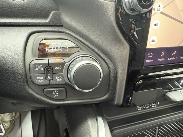 New 2026 RAM 1500 4x4 Crew Cab image 27