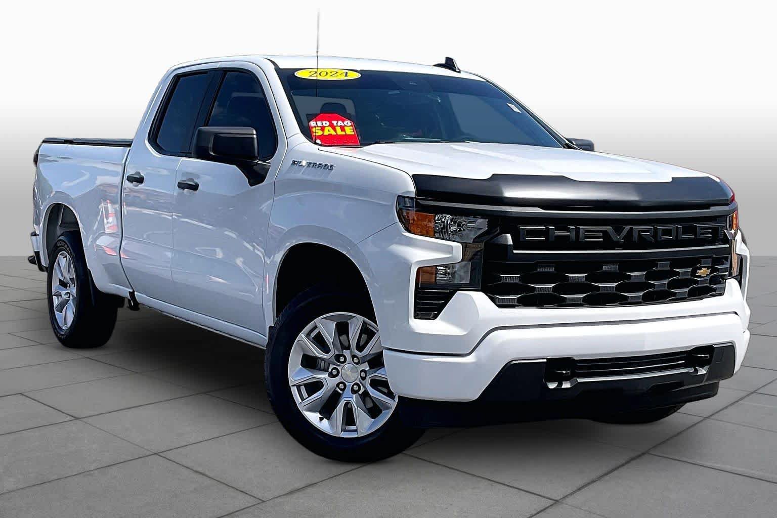 Used 2024 Chevrolet Silverado 1500 Custom RWD image 3