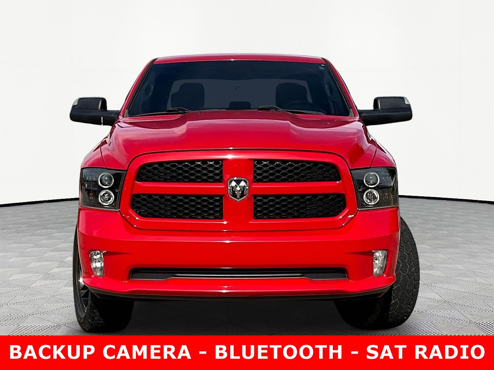 Used 2018 RAM 1500 Express w/ Express Value Package AWD/4WD image 2