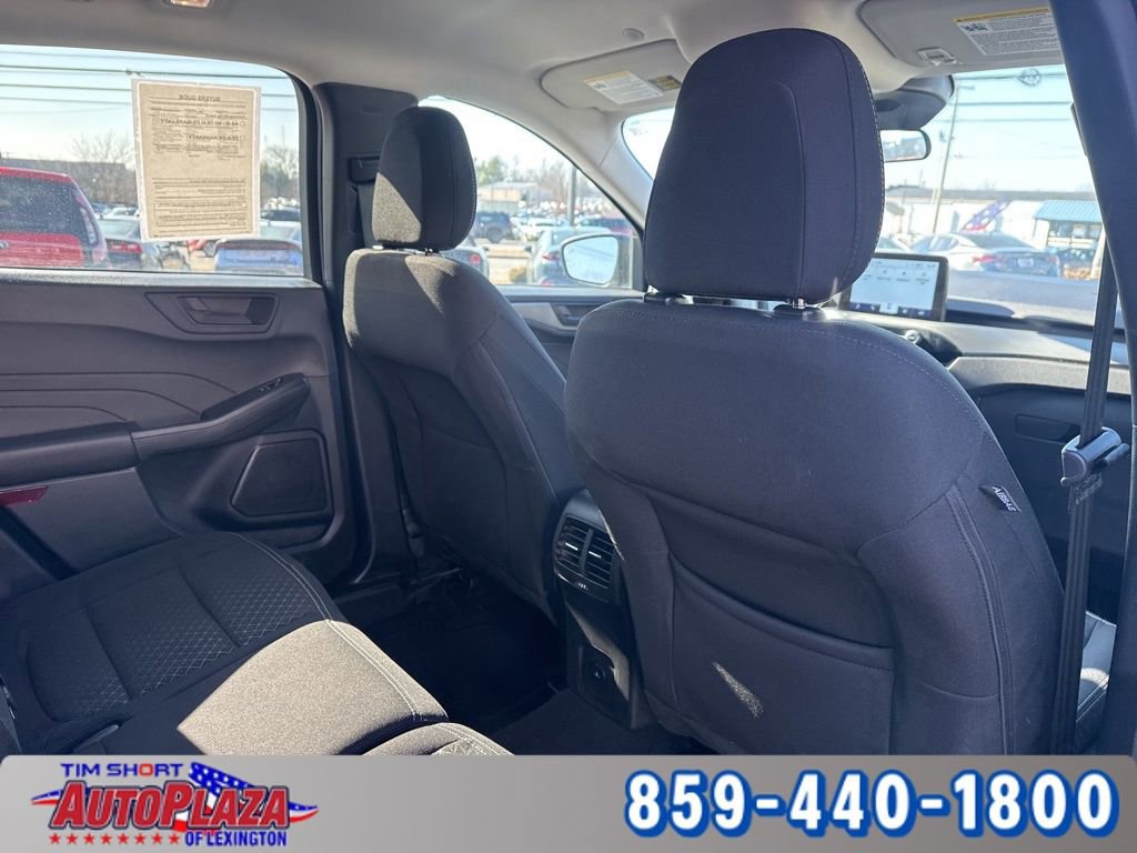 Used 2025 Ford Escape Active AWD/4WD image 32