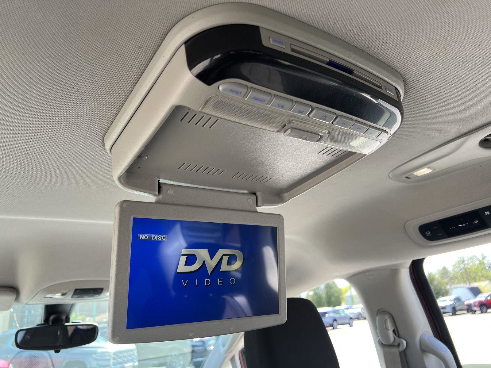 Used 2017 Chrysler Pacifica Touring image 37