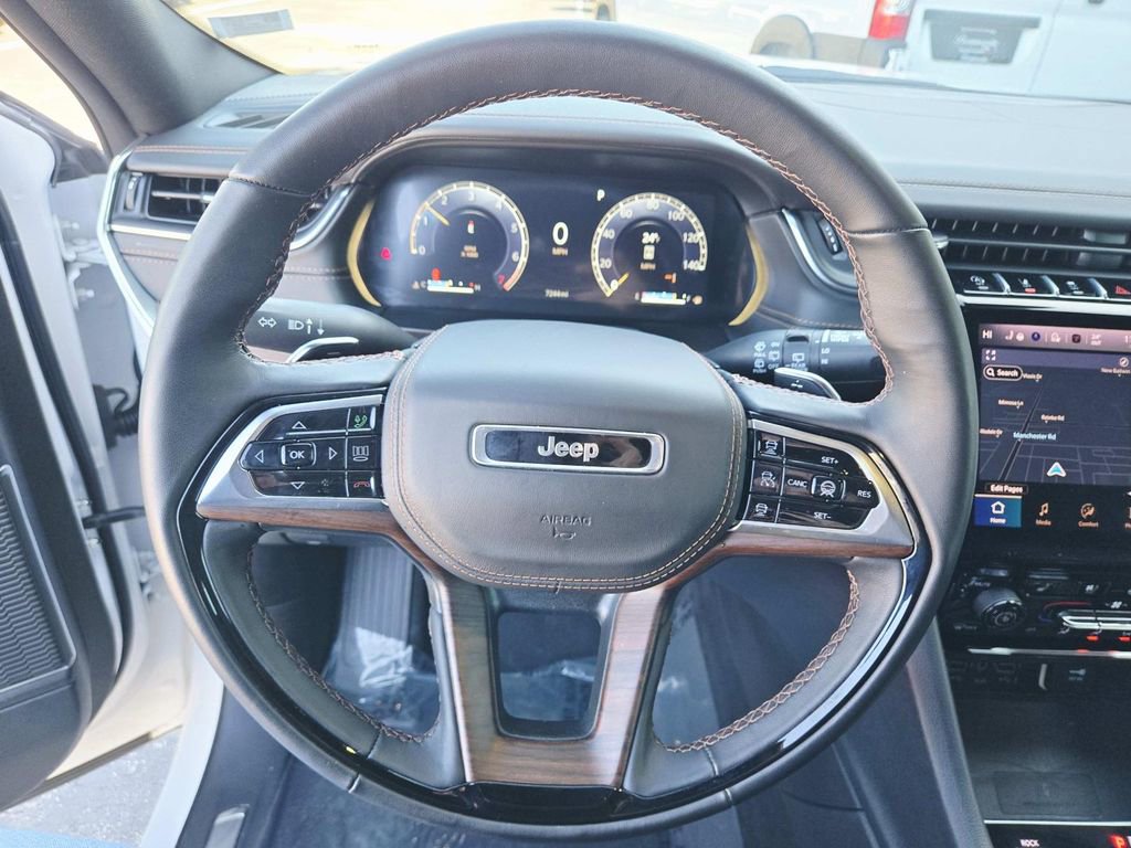 Used 2025 Jeep Grand Cherokee Summit w/ Adv Protech Group IV image 20