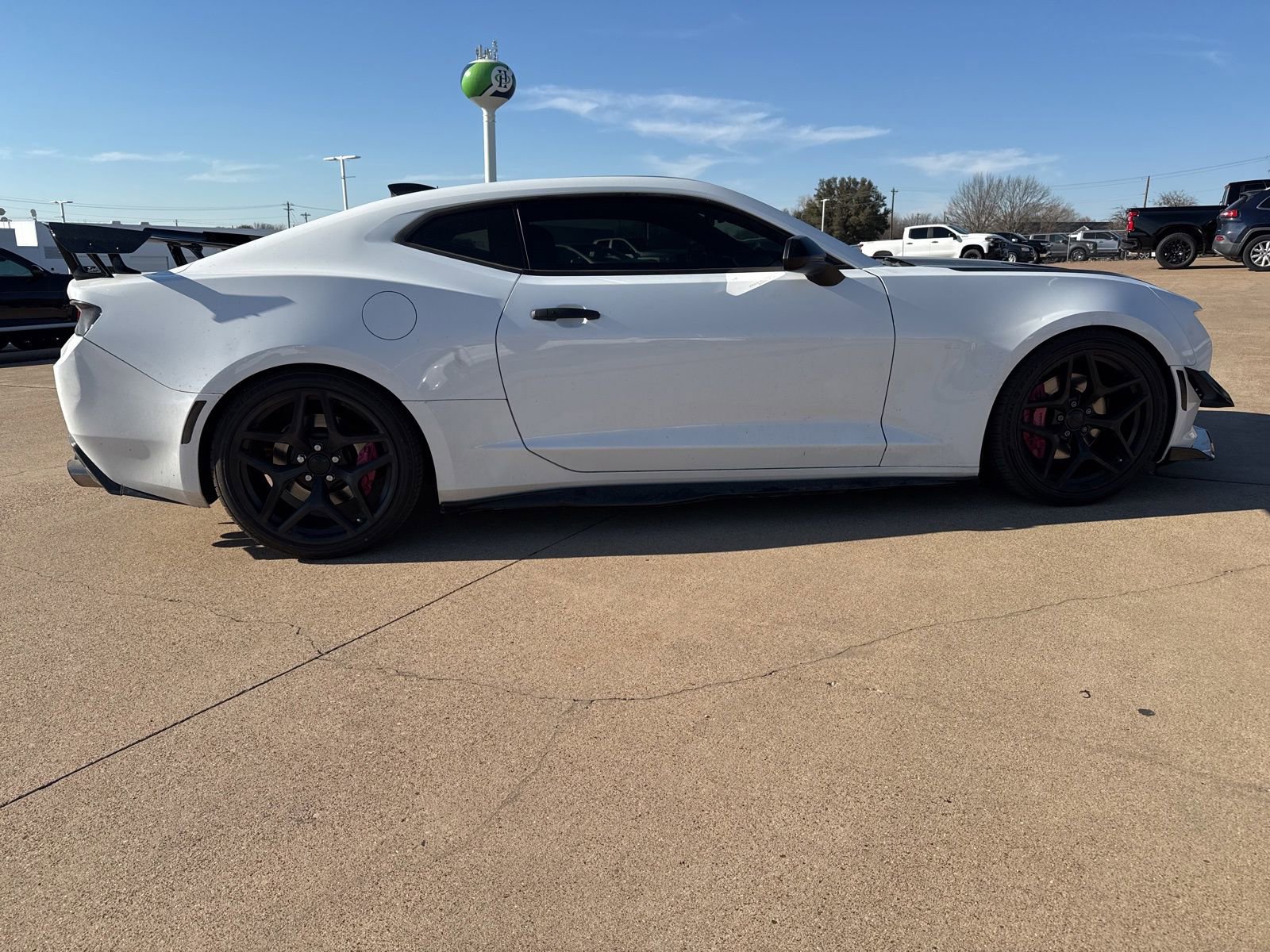 Used 2017 Chevrolet Camaro SS image 8