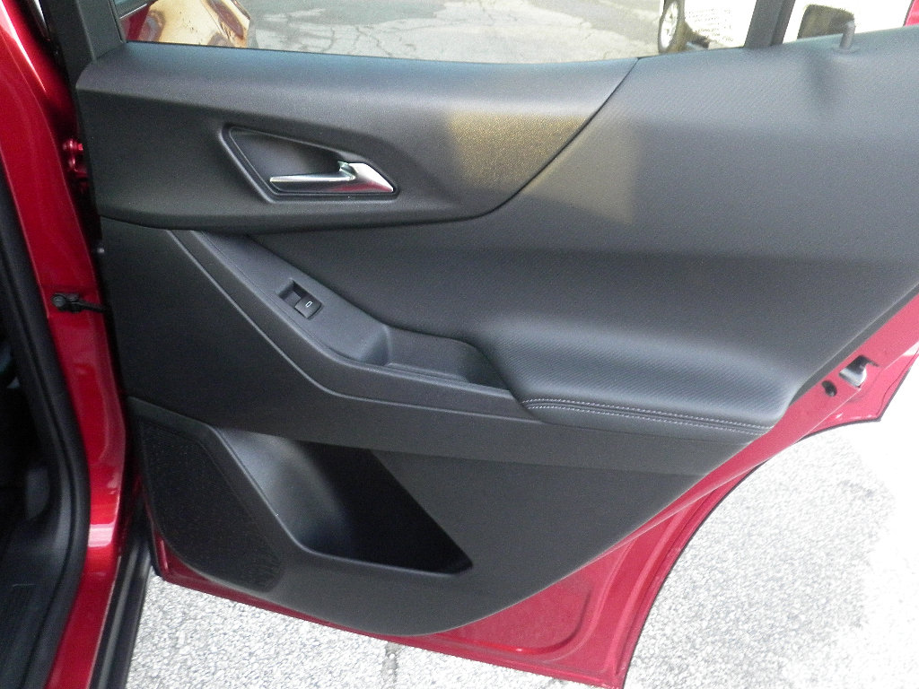 New 2026 Chevrolet Equinox LT w/ Convenience Package II image 27