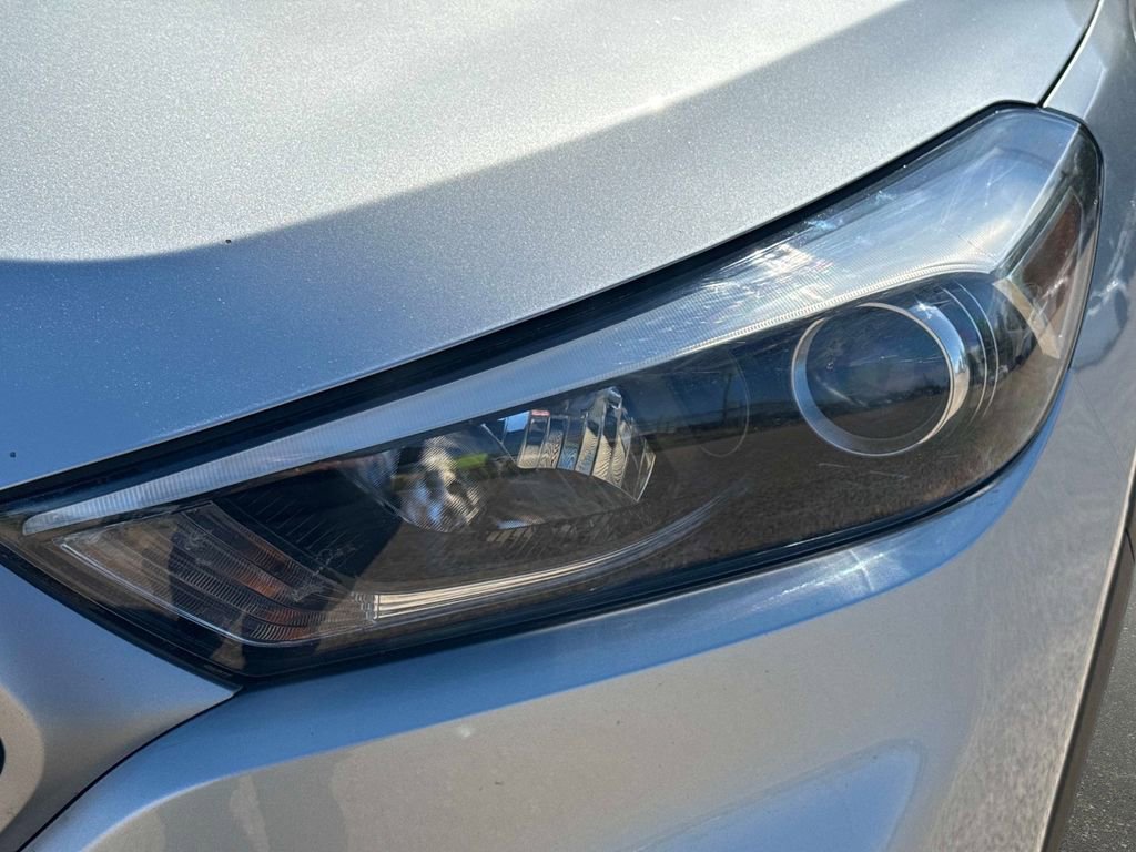 Used 2018 Hyundai Tucson SEL image 9