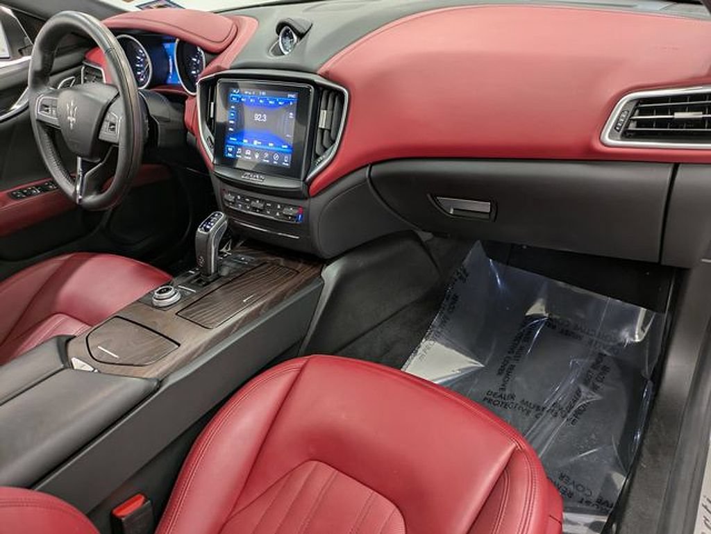 Used 2019 Maserati Ghibli S Q4 AWD/4WD image 29
