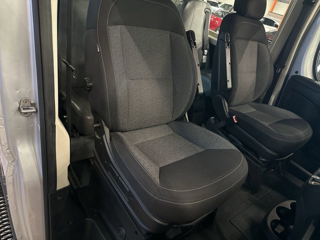 Used 2014 RAM ProMaster 2500 w/ Interior Convenience Group FWD image 8