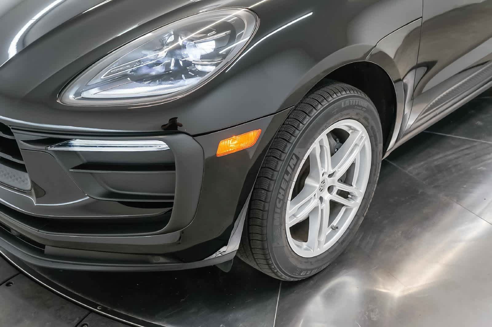 Certified 2026 Porsche Macan AWD/4WD image 16