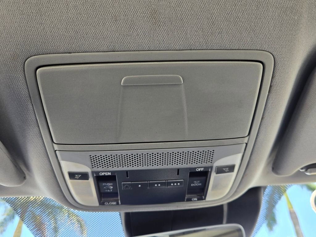 Used 2018 Acura TLX V6 SH-AWD image 22