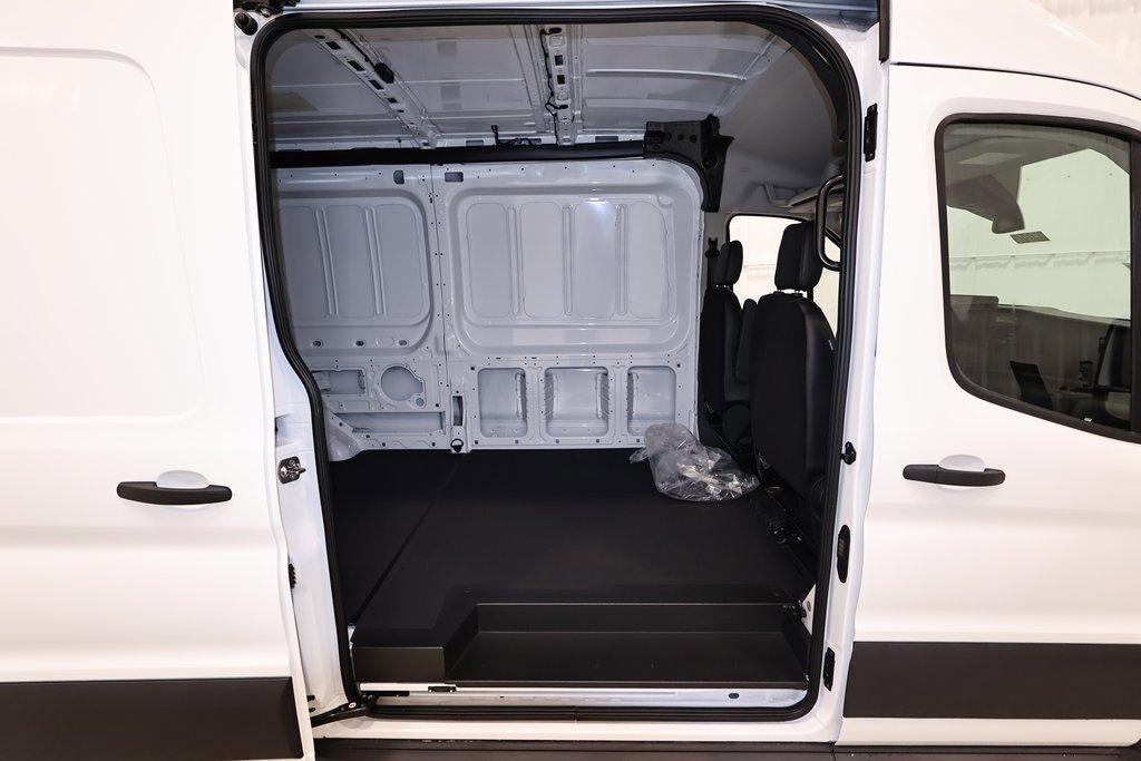 New 2026 Ford Transit 250 148 Medium Roof image 15