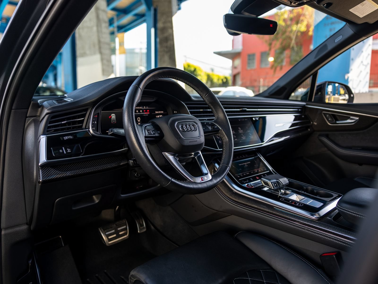Used 2023 Audi SQ7 Prestige w/ Sport Package AWD/4WD image 4
