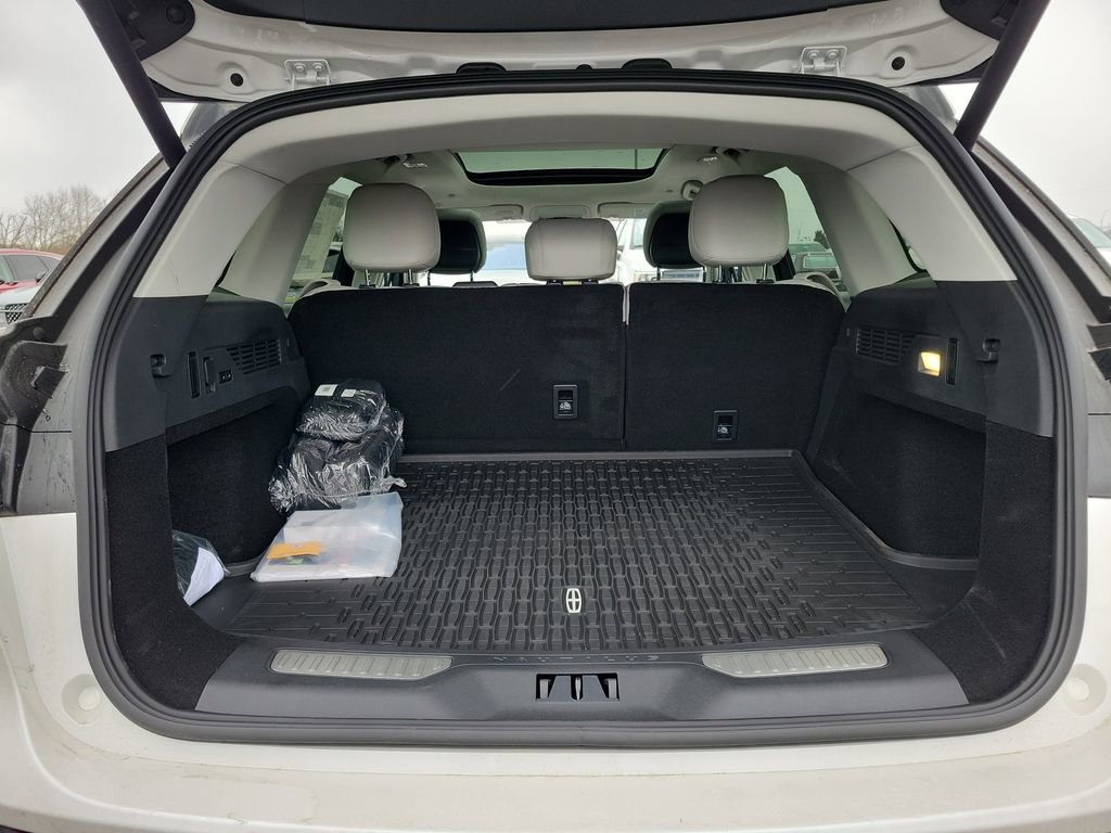 New 2026 Lincoln Nautilus Premier w/ Equipment Group 102A image 10