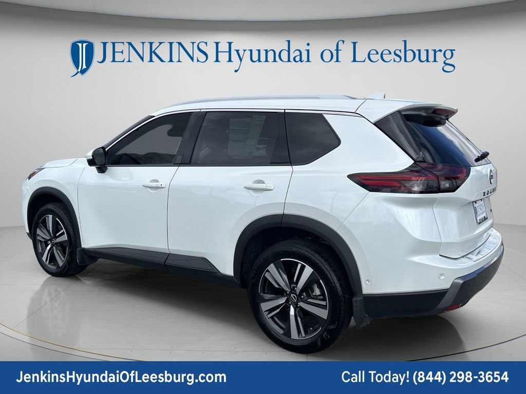 Used 2024 Nissan Rogue SL FWD image 7