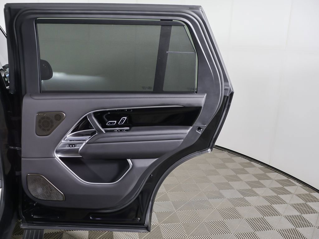Used 2023 Land Rover Range Rover Long Wheelbase Autobiography image 29