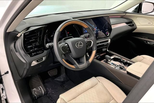 Used 2024 Lexus RX 350 w/ Convenience Package image 16