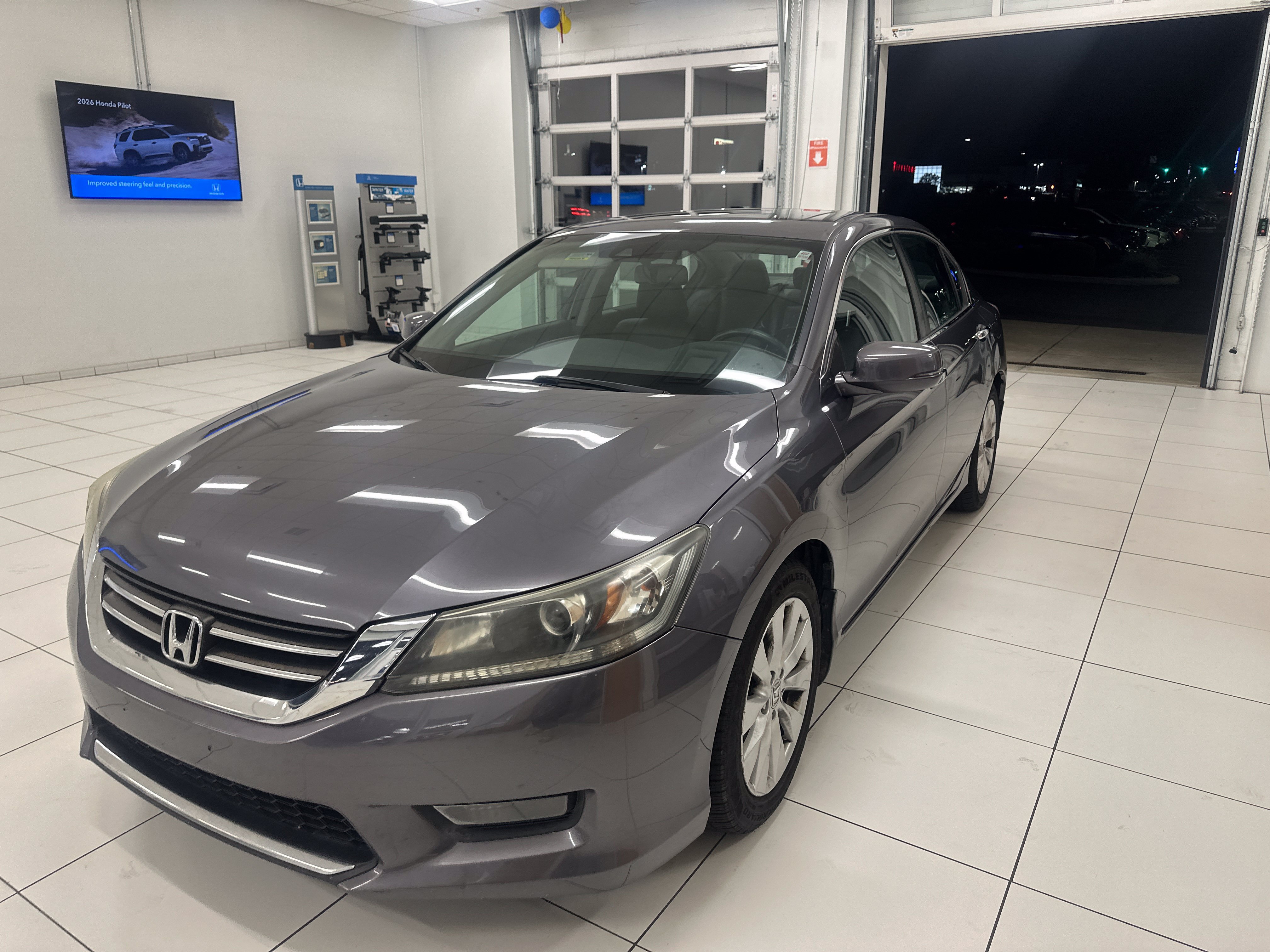 Used 2015 Honda Accord EX-L image 11