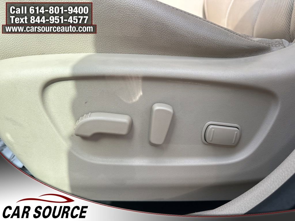 Used 2017 Nissan Rogue SL image 8