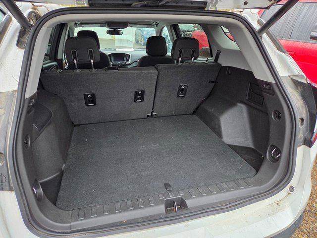 Used 2018 GMC Terrain SLE w/ Driver Convenience Package image 10