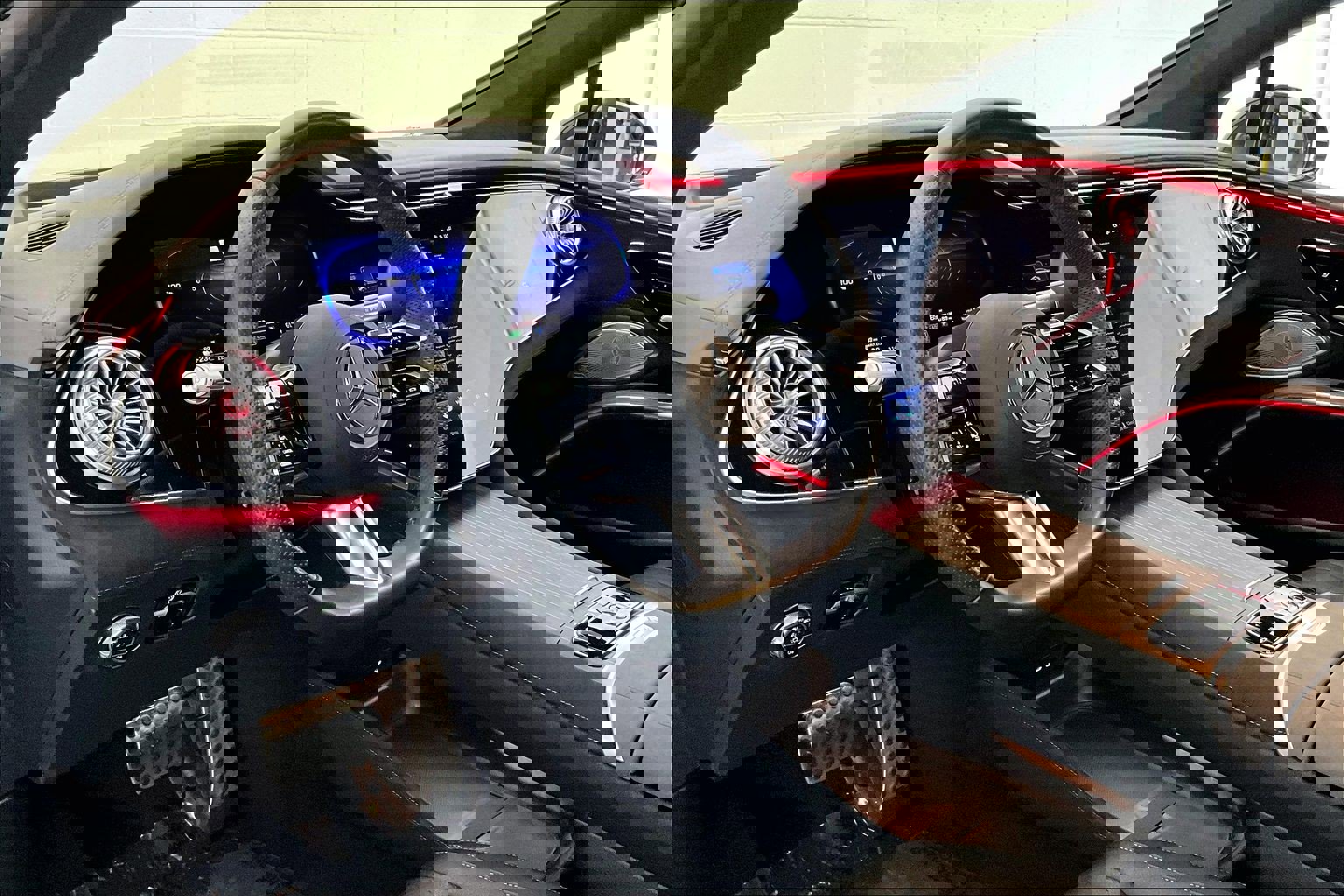 Certified 2023 Mercedes-Benz EQS 580 4MATIC Sedan image 18