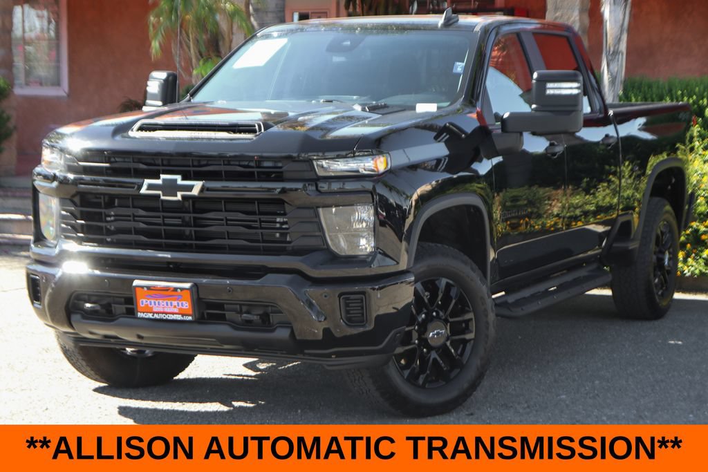 Used 2025 Chevrolet Silverado 2500 Custom w/ Custom Value Package AWD/4WD image 4
