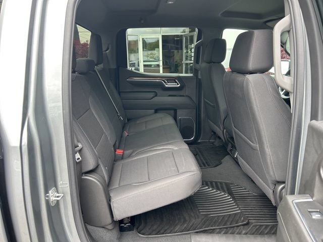 Used 2025 Chevrolet Silverado 1500 LT AWD/4WD image 8