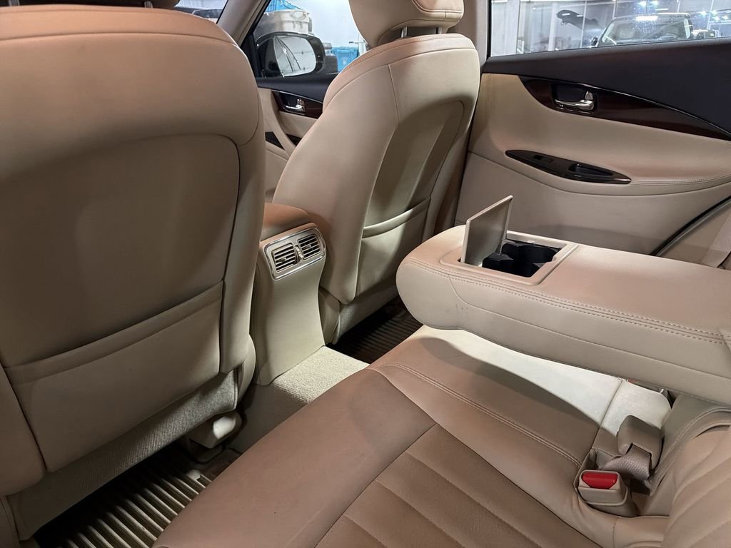 Used 2016 INFINITI QX50 AWD w/ Deluxe Touring Package image 27